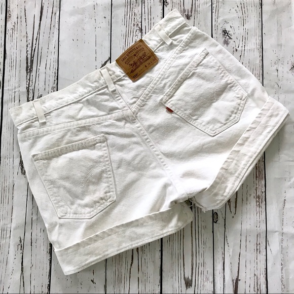 Levi's Other - Vintage Levi’s 550 orange tab white denim shorts